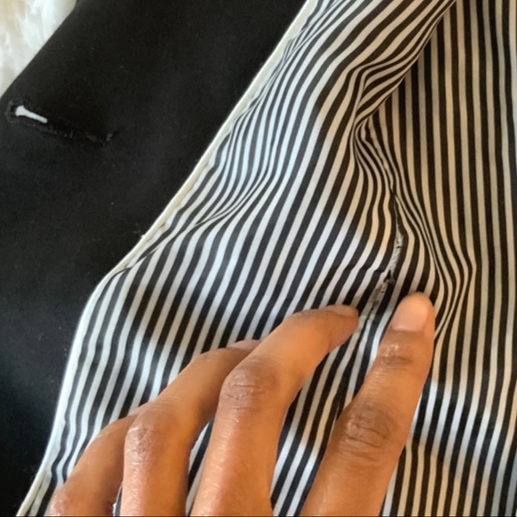 H&M Black Blazer - Picture 8 of 8